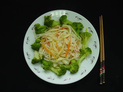 圖 2. 涼拌薑花是盛夏餐桌上可口的開味菜