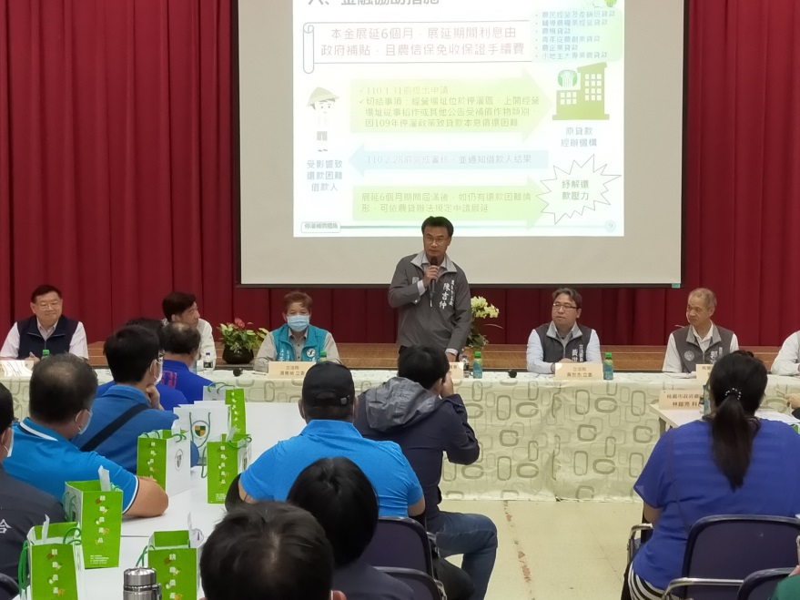 圖、農委會陳主任委員吉仲說明農委會停灌措施，確保農民權益