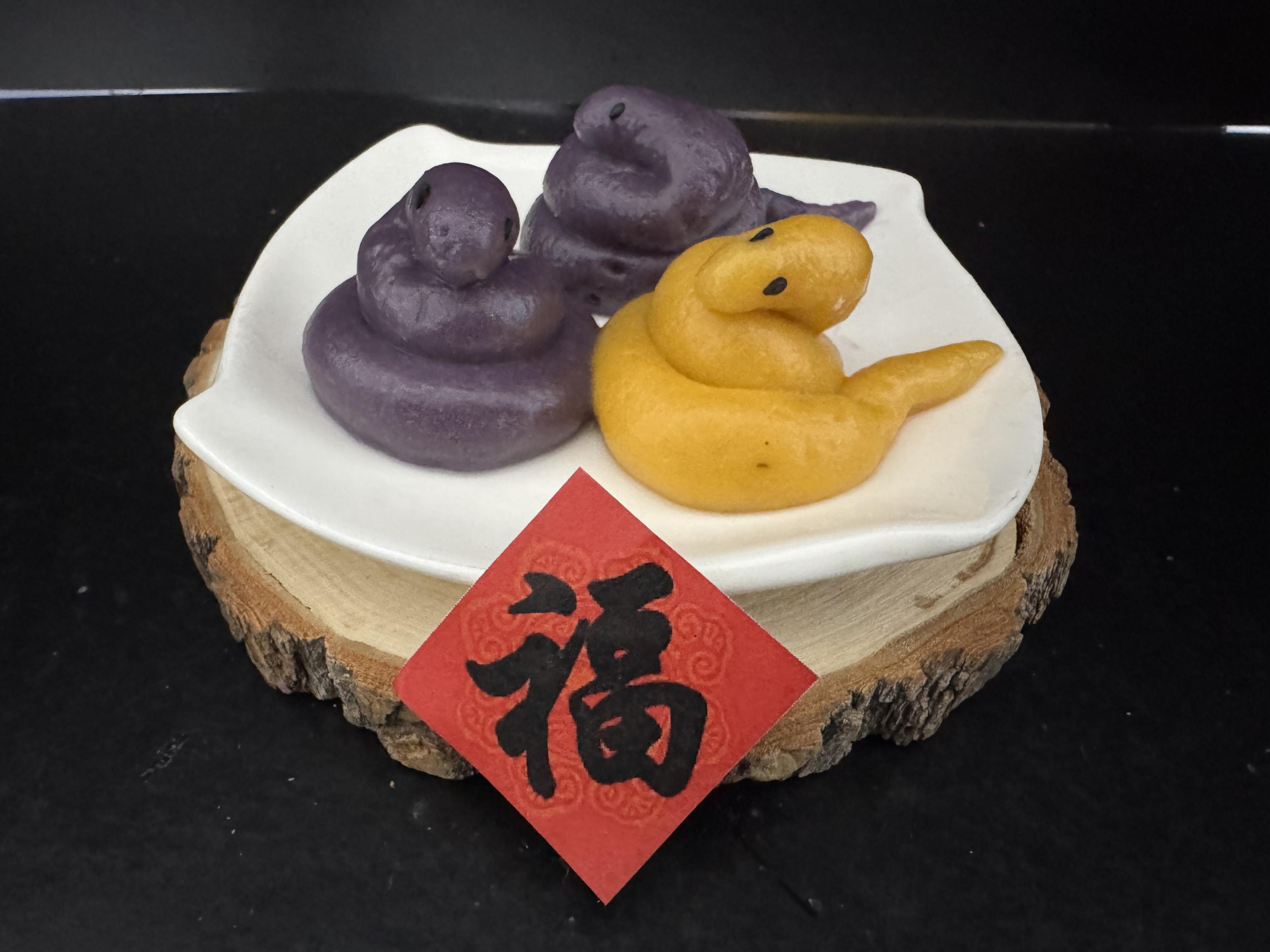 圖4.新的一年「蛇」麼都有~