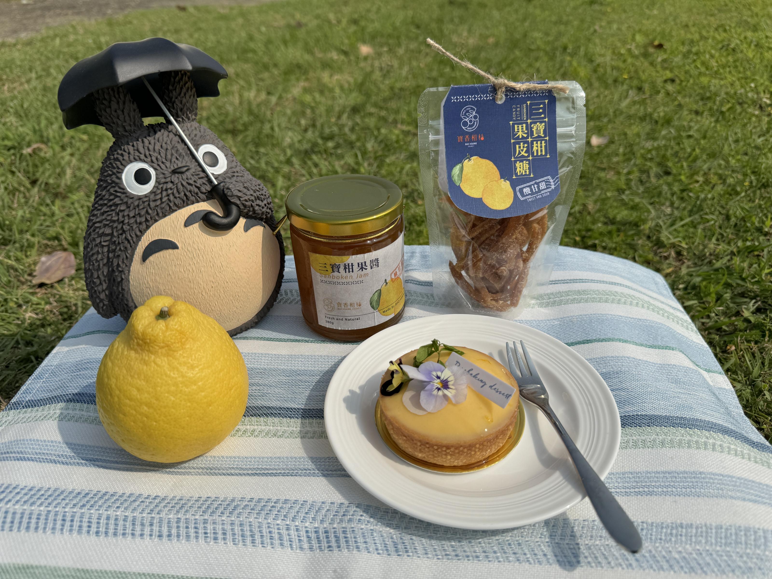 圖2.本場研發之「三寶柑柚子茶醬」風味清爽、成分更天然,應用於飲品及烘焙產品風味清新。