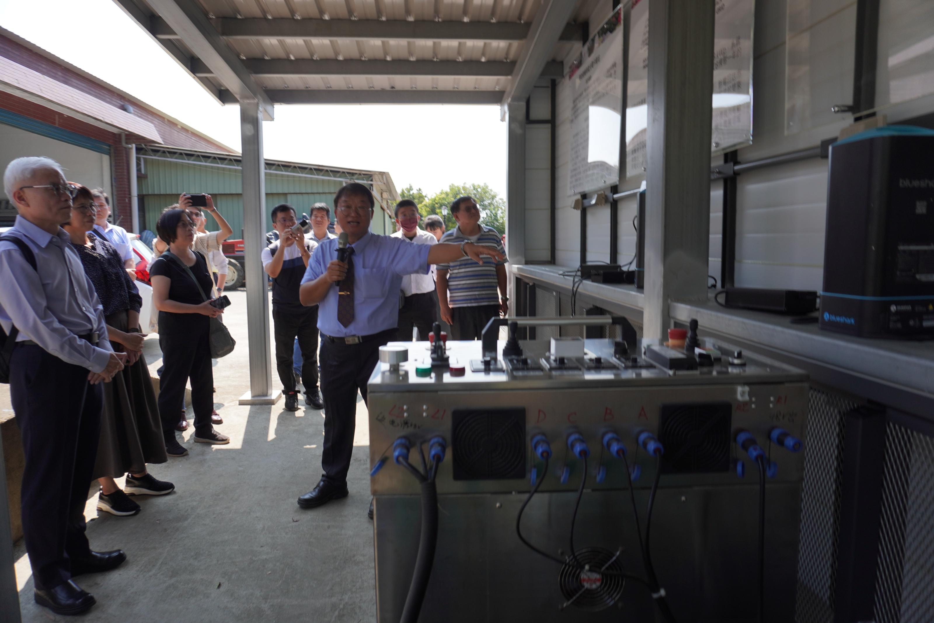 圖5.電動農機綠能充電示範站。